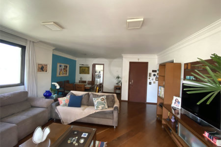Apartamento à venda com 4 quartos, sendo 1 suíte, em Santa Teresinha, São Paulo, SP