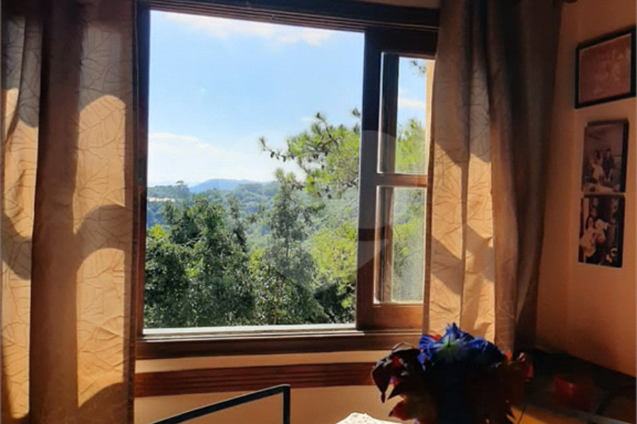 Sobrado à venda com 3 quartos, sendo 1 suíte, em Roseira, Mairiporã, SP