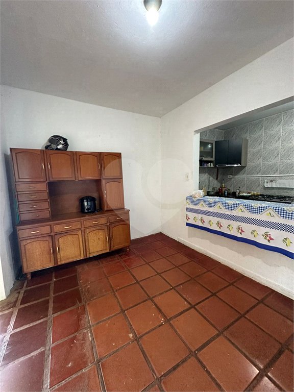 Casa à venda com 4 quartos, sendo 1 suíte,  em Jardim Estoril, Ponta Porã, MS