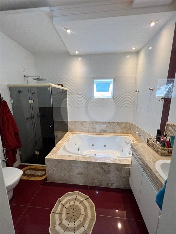 Casa à venda com 3 quartos, sendo 1 suíte, no condomínio Parque do Varvito, Itu - SP