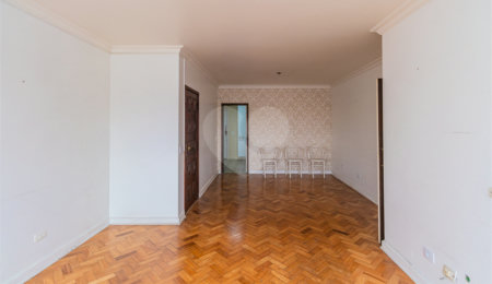Apartamento à venda com 3 quartos, sendo 1 suíte, em Campo Belo, São Paulo, SP