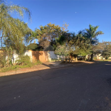 Casa à venda com 3 quartos, sendo 1 suíte, em Parque Residencial Monte Carlo, Ponta Porã, MS