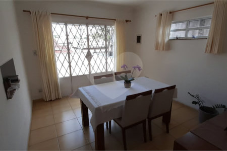 Sobrado à venda com 3 quartos, sendo 2 suítes, em Chácara Monte Alegre, São Paulo, SP