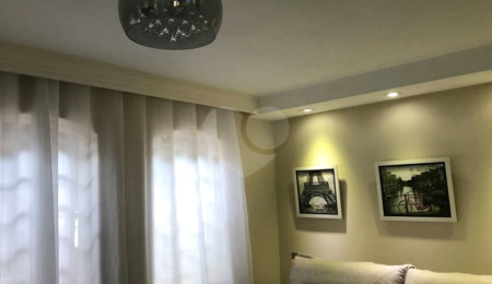 Sobrado à venda com 3 quartos, sendo 1 suíte,  em Vila do Castelo, São Paulo, SP