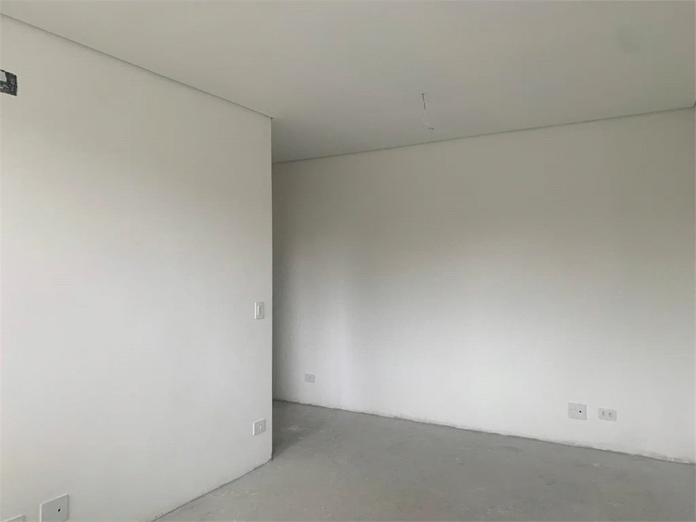 Apartamento à venda com 2 suítes em Vila Madalena, São Paulo, SP
