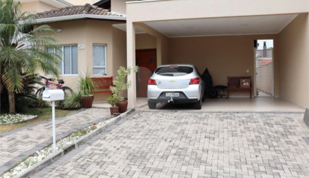 Casa à venda com 3 quartos, sendo 1 suíte, em Pinheirinho, Vinhedo, SP
