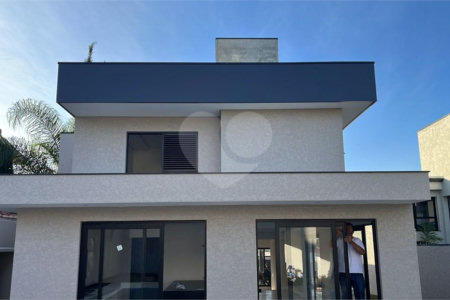 Casa à venda com 3 suítes em Vila Esperia ou Giglio, Atibaia, SP