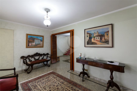 Sobrado à venda com 4 quartos, sendo 2 suítes, em Brooklin Velho, São Paulo, SP