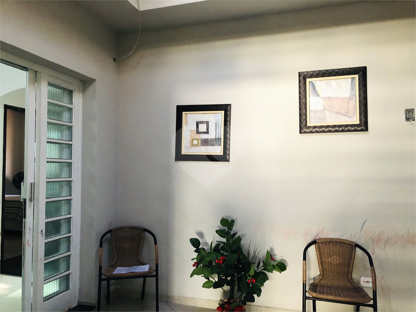 Casa à venda com 3 quartos, sendo 1 suíte, em Vila Suissa, Mogi das Cruzes, SP