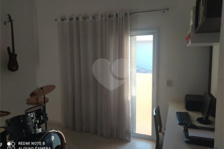 Casa à venda com 3 quartos, sendo 2 suítes, no condomínio Ibiti Royal Park, Sorocaba - SP