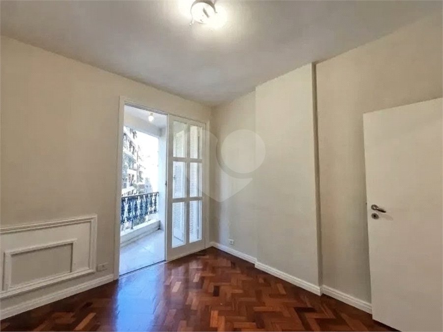 Apartamento à venda com 4 quartos, sendo 1 suíte, em Lagoa, Rio de Janeiro, RJ