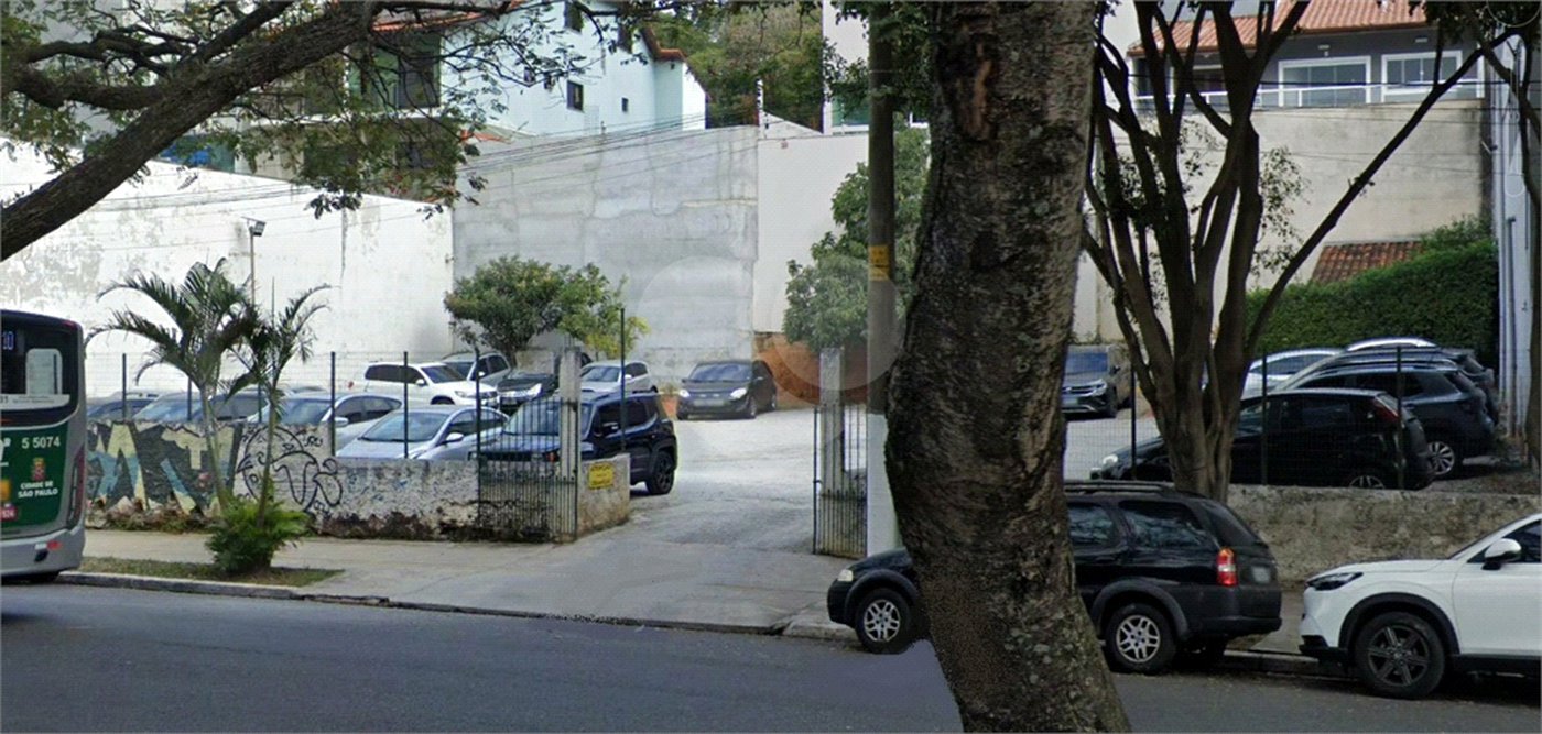Terreno à venda em Jardim Avelino, São Paulo, SP