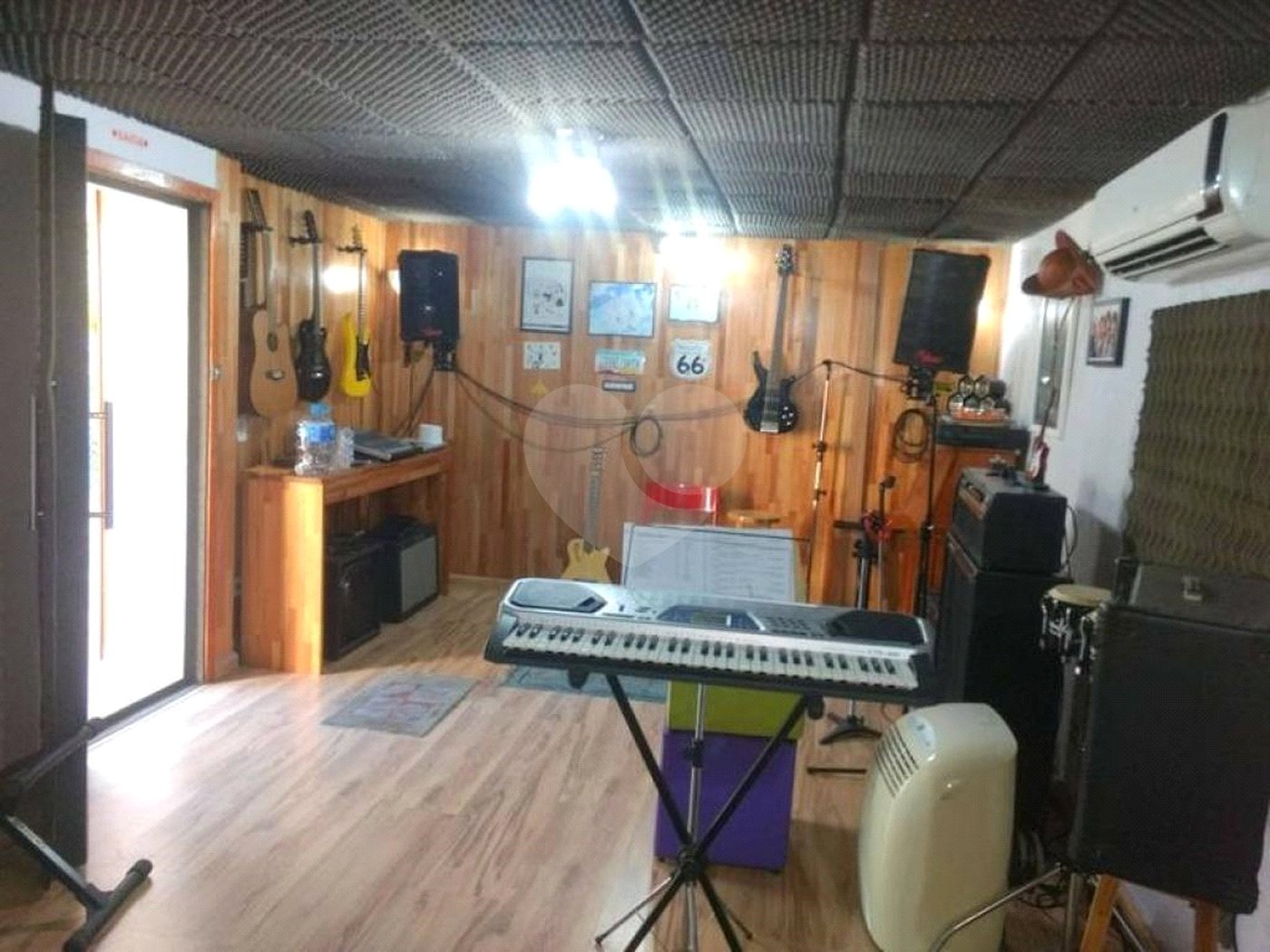Casa à venda com 3 quartos, sendo 1 suíte,  em Jardim Rosa Maria, São Paulo, SP