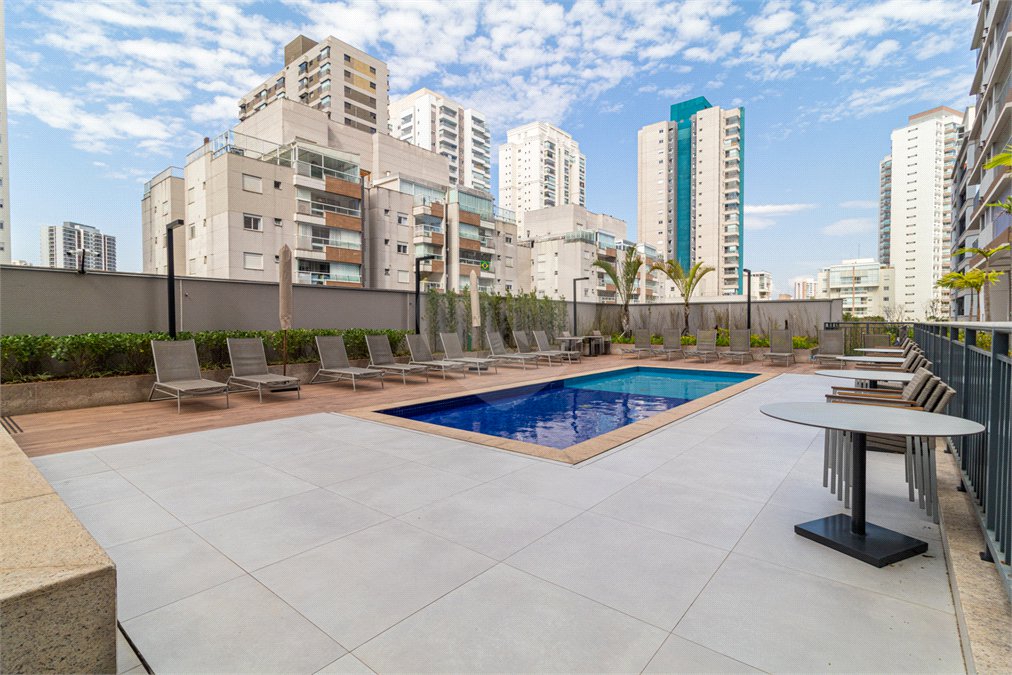 Apartamento à venda com 3 suítes em Jardim Prudência, São Paulo, SP