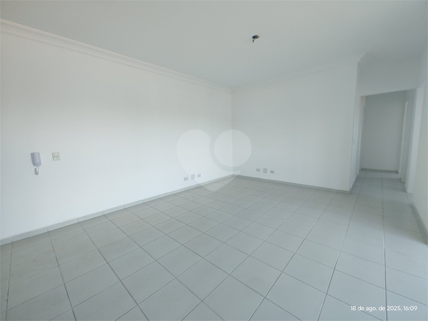 Apartamento para alugar com 3 quartos, sendo 1 suíte,  em Jardim das Palmeiras, Atibaia, SP