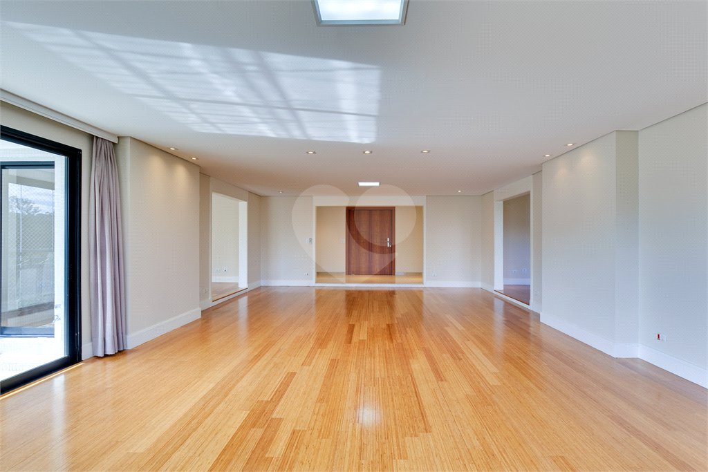 Apartamento para alugar com 4 suítes em Santo Amaro, São Paulo, SP