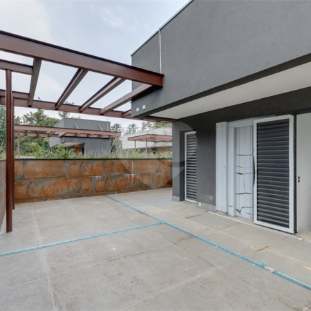 Casa à venda com 4 quartos, sendo 3 suítes, no condomínio Jardim Chapel, São Paulo - SP