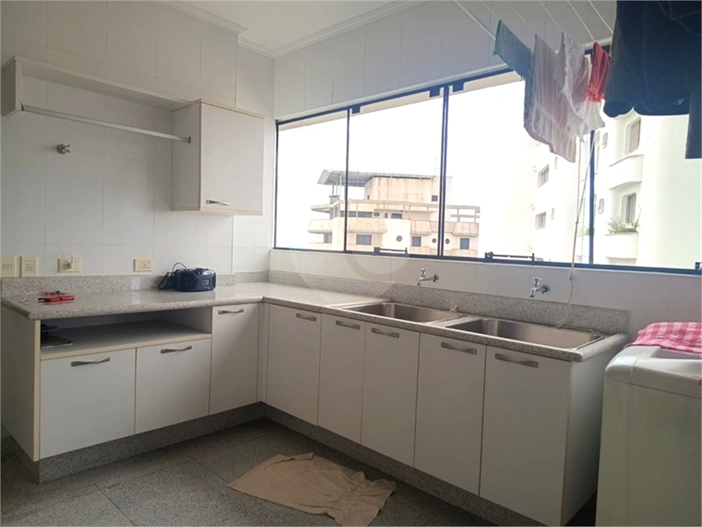 Apartamento à venda com 4 suítes em Vila Suzana, São Paulo, SP