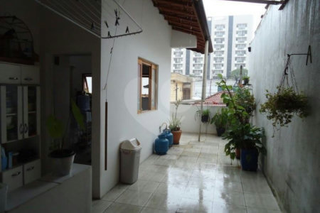 Sobrado à venda com 2 suítes em Indianópolis, São Paulo, SP