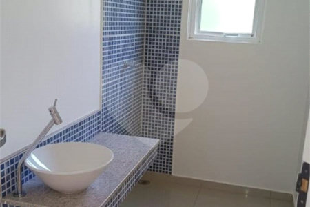 Casa à venda ou para alugar com 4 suítes no condomínio Quebec Ville Residencial, São Roque - SP