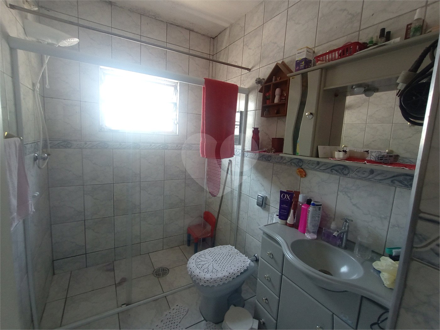 Sobrado à venda com 4 quartos, sendo 1 suíte, em Jardim Marisa, São Paulo, SP
