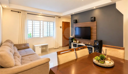 Casa à venda com 3 quartos, sendo 1 suíte,  em Jardim Leonor Mendes de Barros, São Paulo, SP