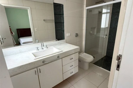 Triplex à venda ou para alugar com 3 suítes em Vila Suzana, São Paulo, SP
