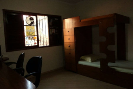 Casa à venda com 3 quartos, sendo 1 suíte, em Jardim Cláudia, São Paulo, SP