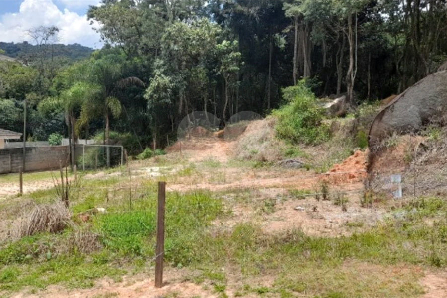 Terreno à venda no condomínio Itaguaçu da Cantareira, São Paulo - SP