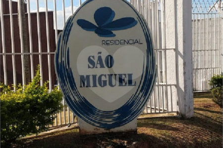 Terreno à venda com 1 suíte em Pinheirinho, Vinhedo, SP