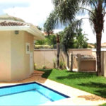 Casa à venda com 4 quartos, sendo 2 suítes, no condomínio Bosque de Grevilea, Vinhedo - SP