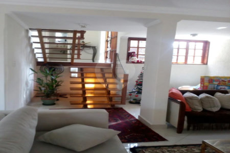Casa à venda com 3 quartos, sendo 1 suíte,  em Butantã, São Paulo, SP