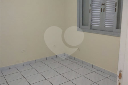 Sobrado à venda com 3 quartos em Jardim Japão, São Paulo, SP