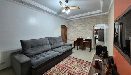 Sobrado à venda com 3 quartos, sendo 1 suíte, em Jardim Sarah, São Paulo, SP