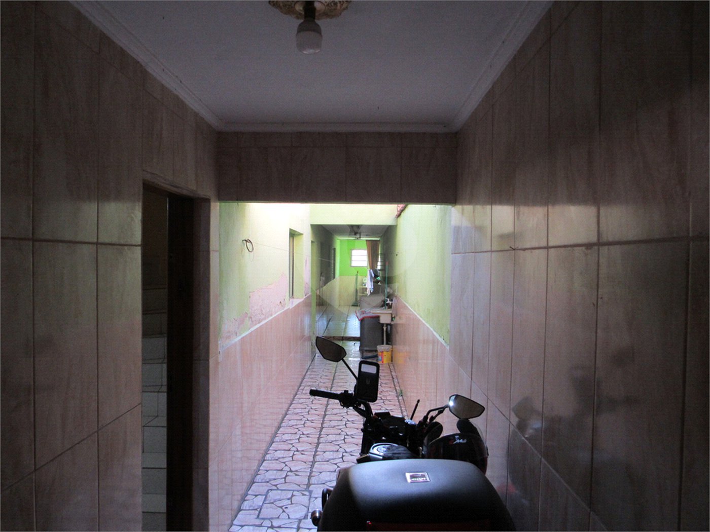 Sobrado à venda com 1 quarto, sendo 2 suítes, em Jardim das Oliveiras, São Paulo, SP