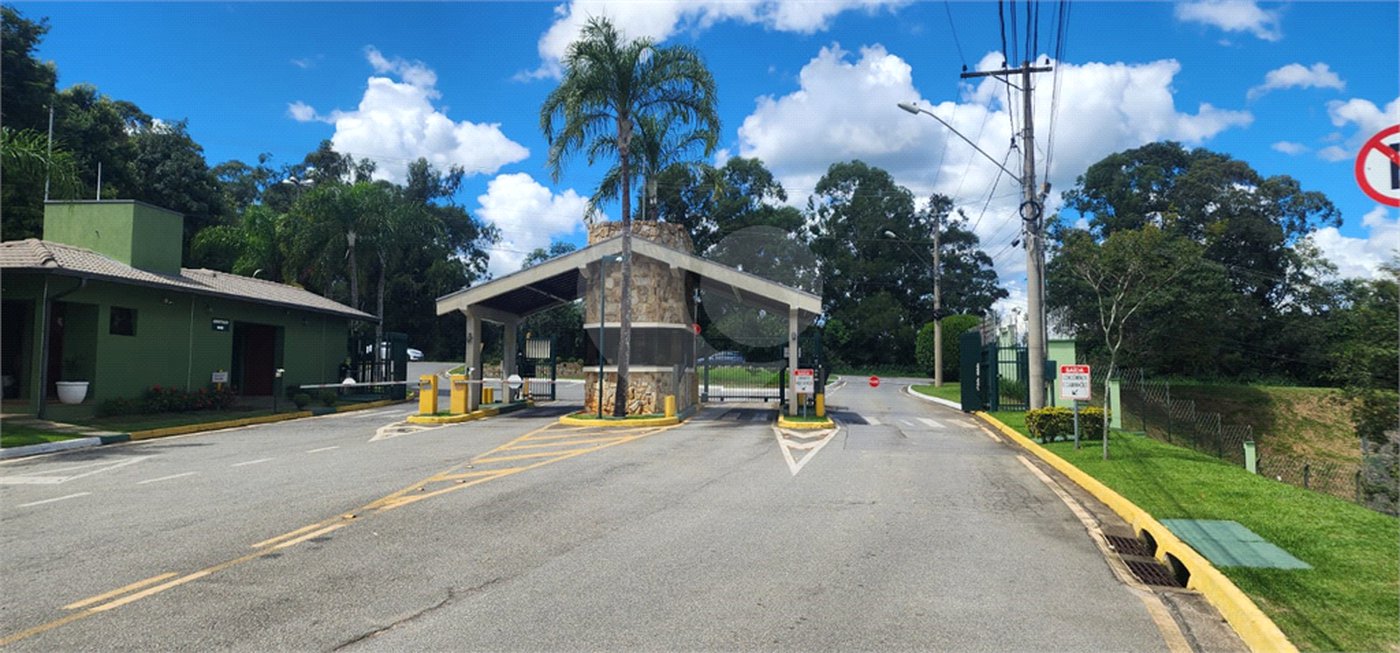 Casa à venda ou para alugar com 4 suítes no condomínio Residencial Delle Stelle, Louveira - SP