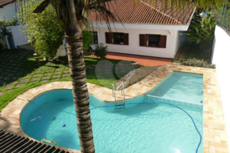 Casa Térrea à venda com 4 quartos, sendo 1 suíte,  em Tucuruvi, São Paulo, SP