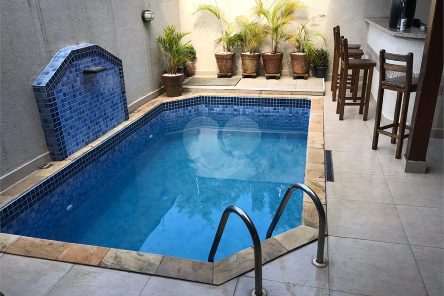 Sobrado à venda com 3 quartos em Tremembé, São Paulo, SP