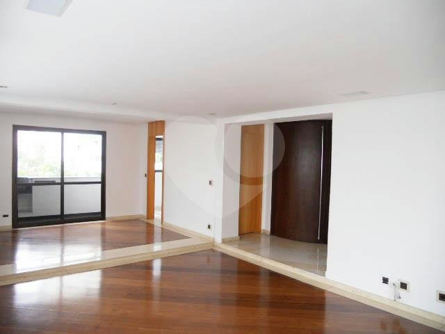 Apartamento à venda com 3 suítes em Campo Belo, São Paulo, SP