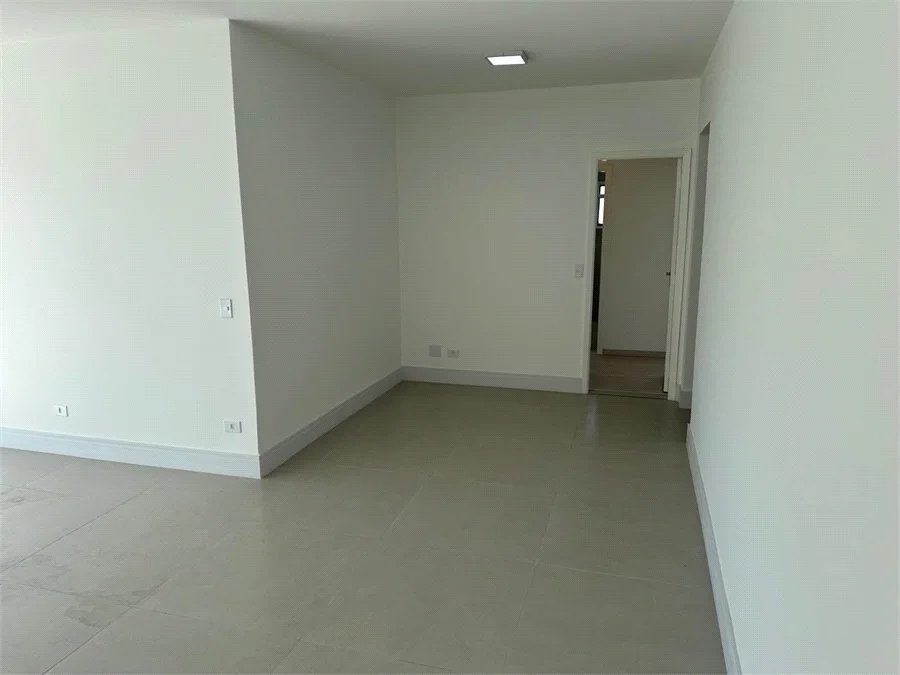 Apartamento à venda com 3 quartos, sendo 2 suítes, em Jardim Ampliação, São Paulo, SP