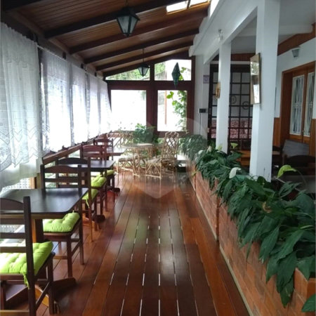 Casa à venda com 6 quartos, sendo 4 suítes,  em Parque do Imbui, Teresópolis, RJ