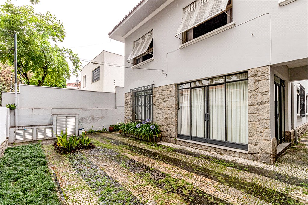Casa à venda com 3 quartos, sendo 1 suíte, em Jardim Paulista, São Paulo, SP