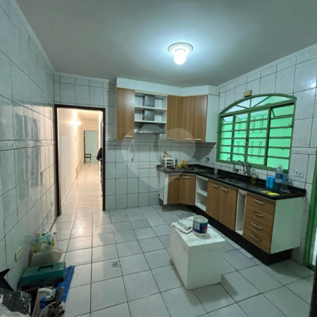 Casa à venda com 3 quartos, sendo 1 suíte, em Loteamento Residencial Vista Linda, São José dos Campos, SP