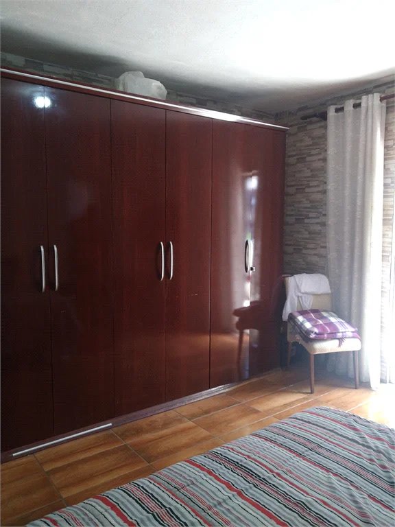 Casa à venda com 4 quartos, sendo 1 suíte, em Vila Pirajussara, São Paulo, SP