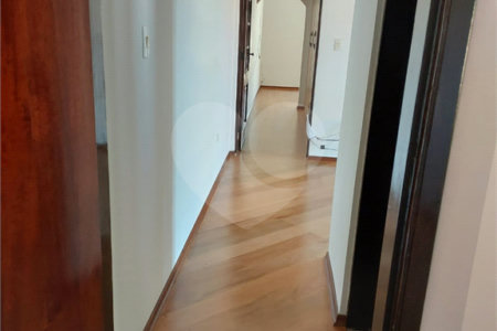 Casa à venda com 2 quartos, sendo 1 suíte, em Vila Maria de Maggi, Suzano, SP