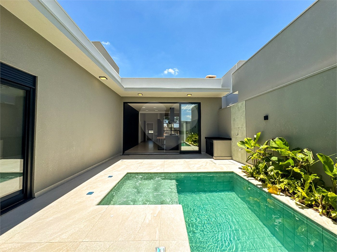 Casa à venda com 3 suítes no condomínio Jardim Residencial Dona Maria Candida, Indaiatuba - SP