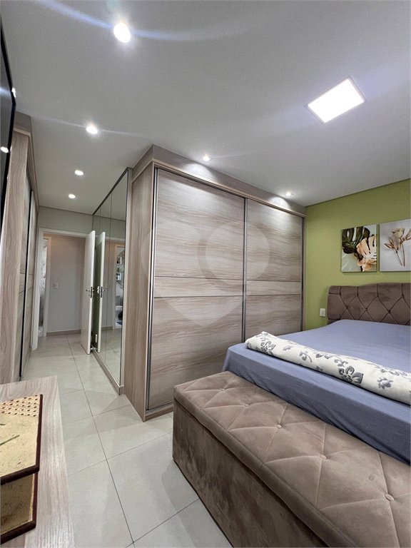 Apartamento à venda com 3 quartos, sendo 1 suíte,  em Vila Suissa, Mogi das Cruzes, SP