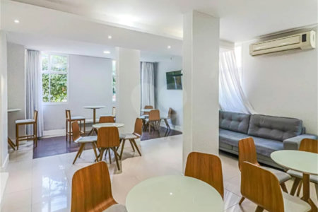 Apartamento à venda com 4 quartos, sendo 1 suíte, em Vila Polopoli, São Paulo, SP