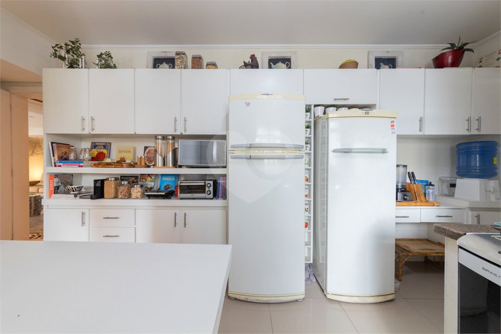 Apartamento à venda com 3 quartos, sendo 2 suítes, em Itaim Bibi, São Paulo, SP