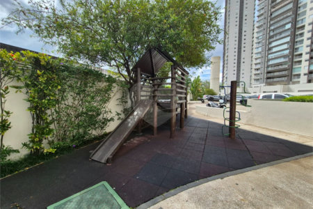 Apartamento à venda com 2 quartos em Vila Anastácio, São Paulo, SP